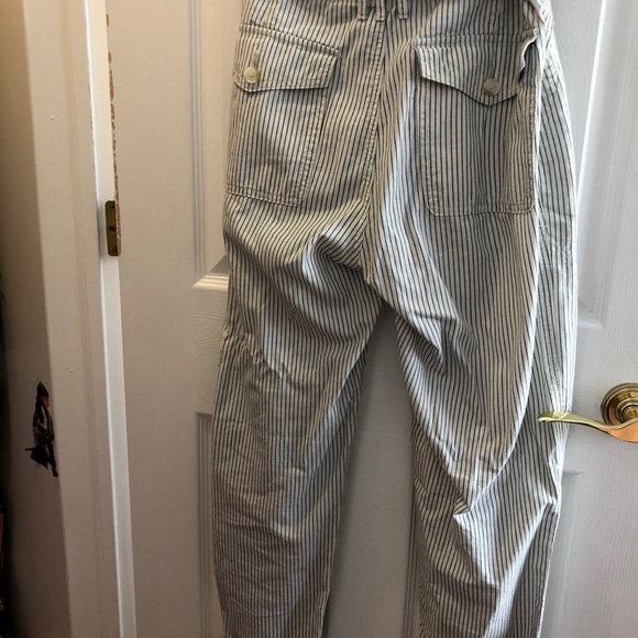 AMERICAN EAGLE cropped striped paper bag pant - Picture 2 of 2